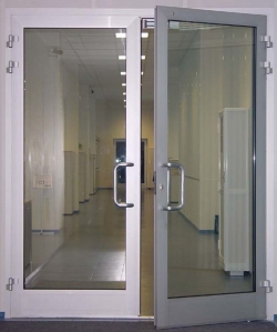 Алюминиевые двери 